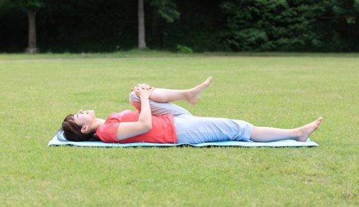 大殿筋のストレッチの正しい方法